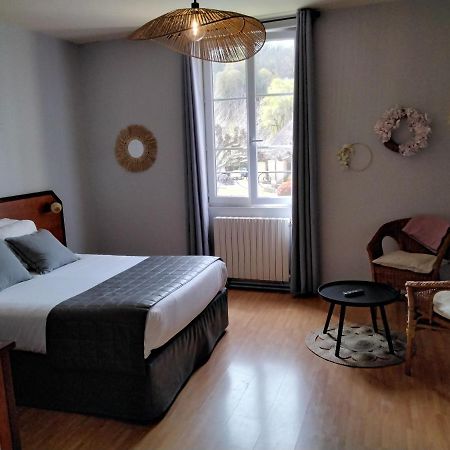 Hotel Restaurant La Traverse Cénac-et-Saint-Julien Εξωτερικό φωτογραφία