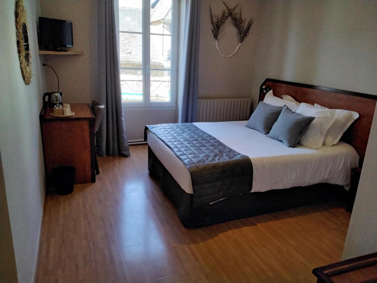 Hotel Restaurant La Traverse Cénac-et-Saint-Julien Εξωτερικό φωτογραφία